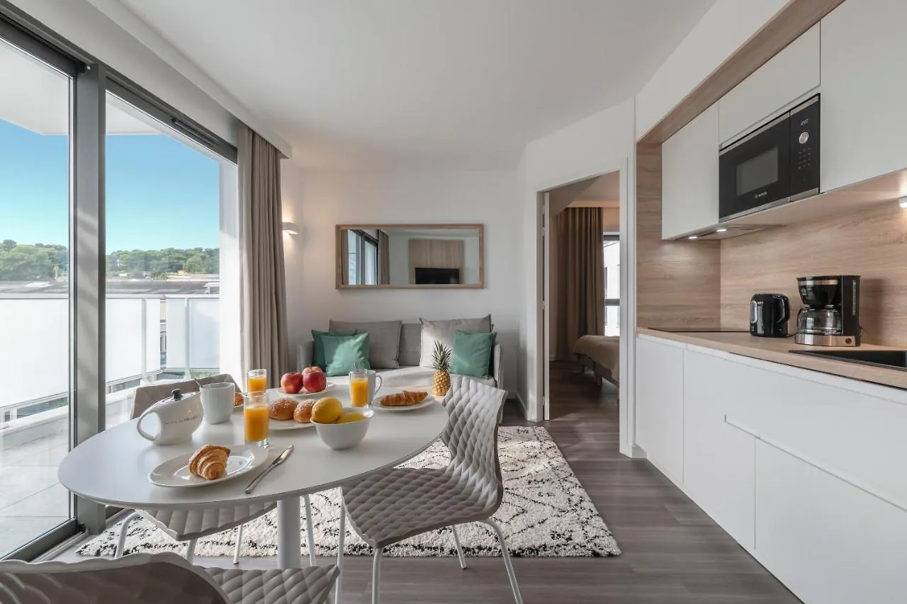 Lagrange Apart'Hotel Antibes Olympie Aparthotel