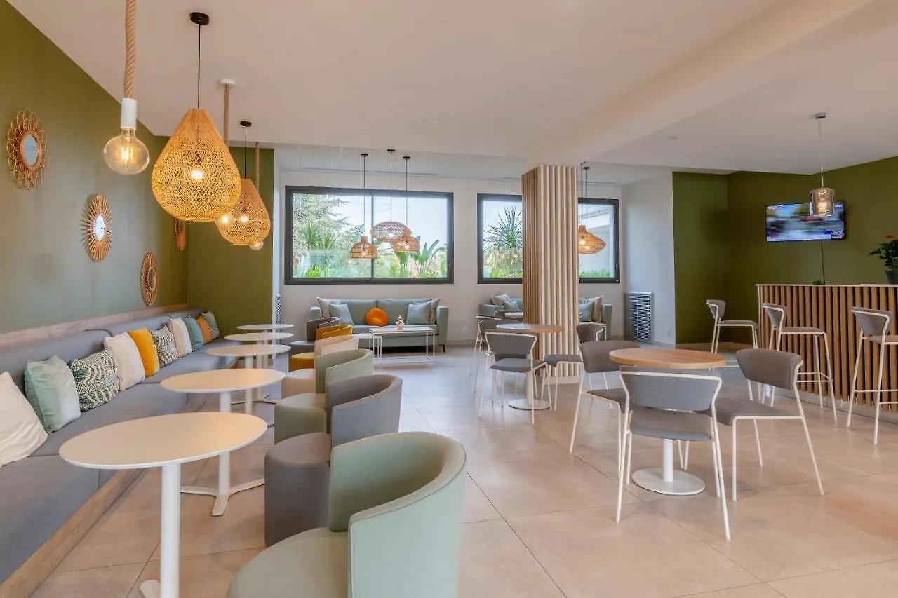 Lagrange Apart'Hotel Antibes Olympie 4*,  France