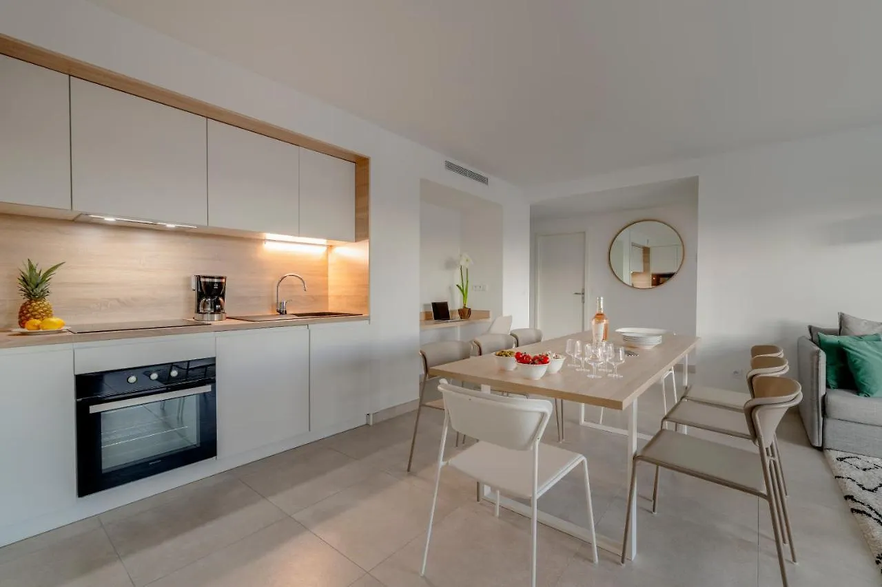 Lagrange Apart'Hotel Antibes Olympie 4*,  France